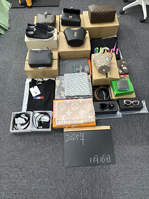 8143adfc9885f8d78311488ff28d49d9_1737015759_2901.jpg
