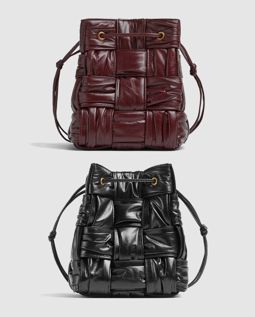 [BOTTEGA-보테가베네타]카세트 버킷백 스몰 717187