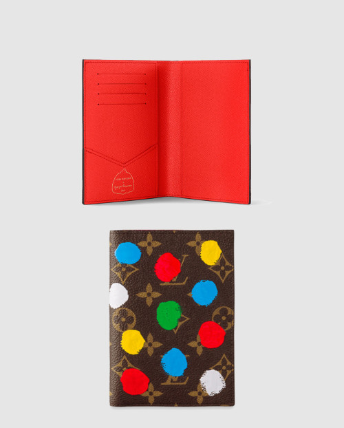 [LOUIS VUITTON-루이비통]여권지갑 M81994