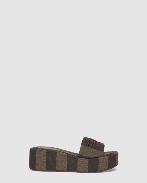 [FENDI-펜디]브라운 패브릭 플랫폼 슬라이드 8R8515