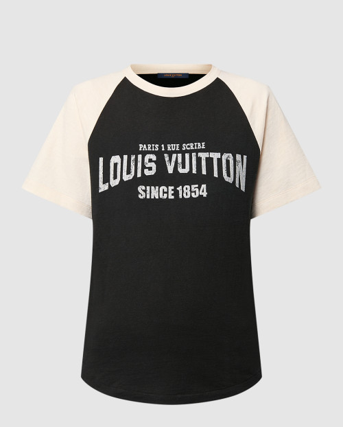 [LOUIS VUITTON-루이비통]시그니처 바시티 티셔츠 1AGPHA