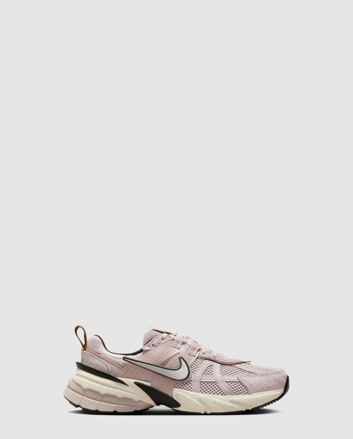 [NIKE-나이키]V2K 런 스니커즈 FN6703