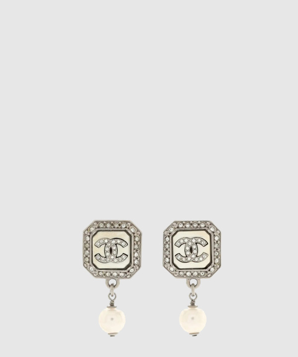 [CHANEL-샤넬]더블 C 진주 귀걸이 AB7703